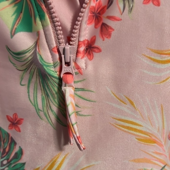 🩱Art Class Girls One Piece Pink Floral Rashguard Swimsuit size 14/16 pool - Picture 9 of 11